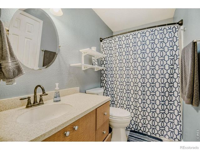 2621 E 98th Avenue, Thornton, CO 80229