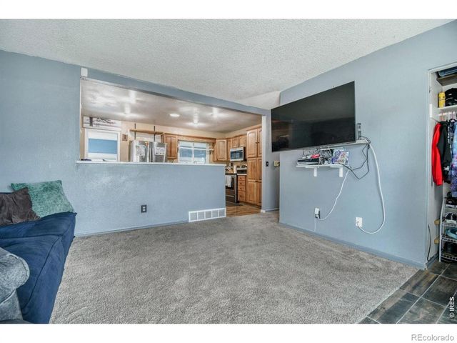 2621 E 98th Avenue, Thornton, CO 80229