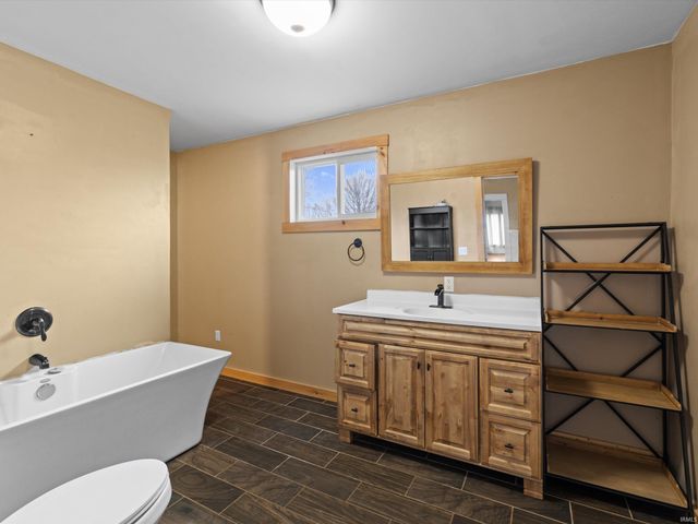 6207 S Augusta Vigo Street, Winslow, IN 47598