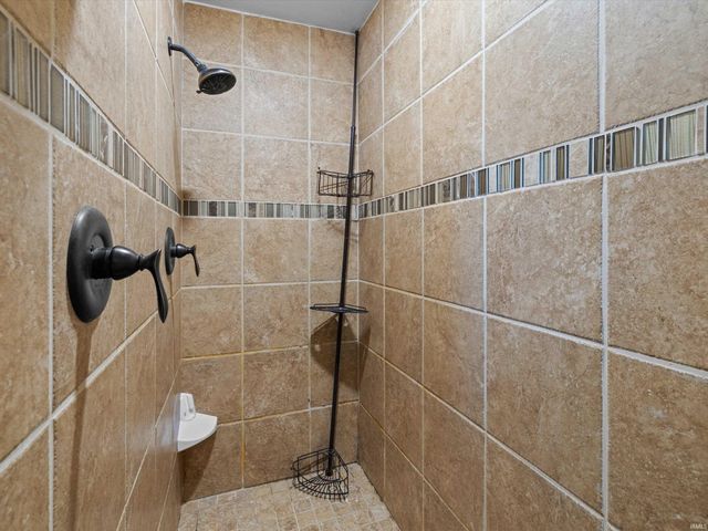 6207 S Augusta Vigo Street, Winslow, IN 47598