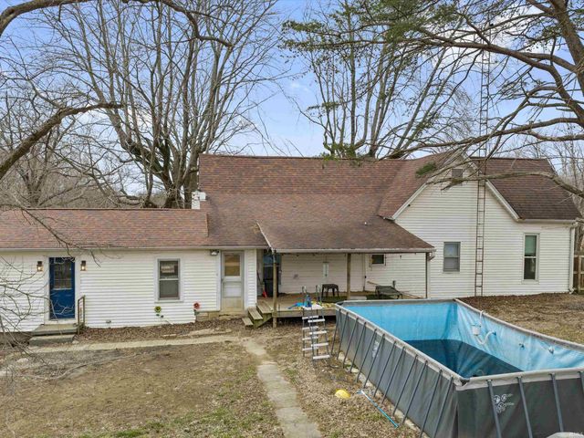 6207 S Augusta Vigo Street, Winslow, IN 47598