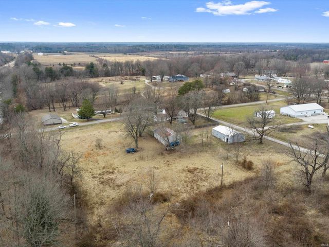 6207 S Augusta Vigo Street, Winslow, IN 47598