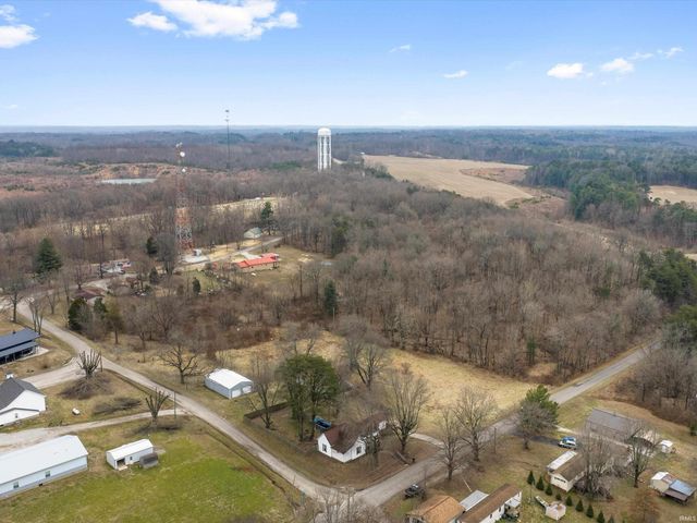 6207 S Augusta Vigo Street, Winslow, IN 47598