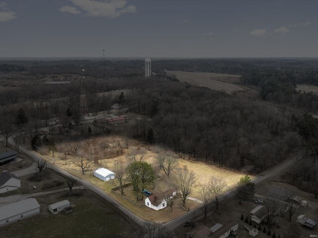 6207 S Augusta Vigo Street, Winslow, IN 47598