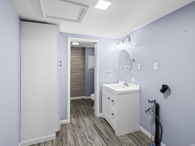 6207 S Augusta Vigo Street, Winslow, IN 47598