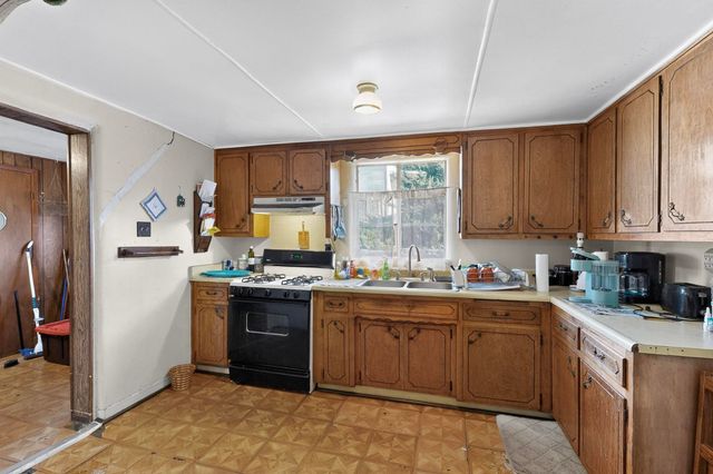 3733 Arno Street NE, Albuquerque, NM 87107