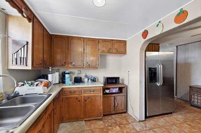 3733 Arno Street NE, Albuquerque, NM 87107