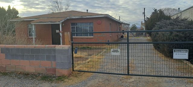 3733 Arno Street NE, Albuquerque, NM 87107