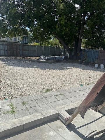 1141 SE 4th Avenue, Fort Lauderdale, FL 33316