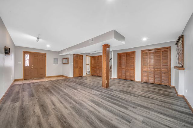 803 Oakton Avenue, Romeoville, IL 60446