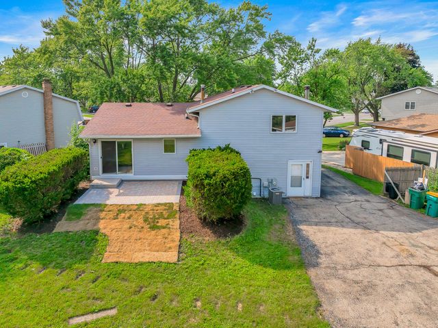 803 Oakton Avenue, Romeoville, IL 60446