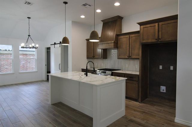 8421 Stonewood Drive, Oklahoma City, OK 73135