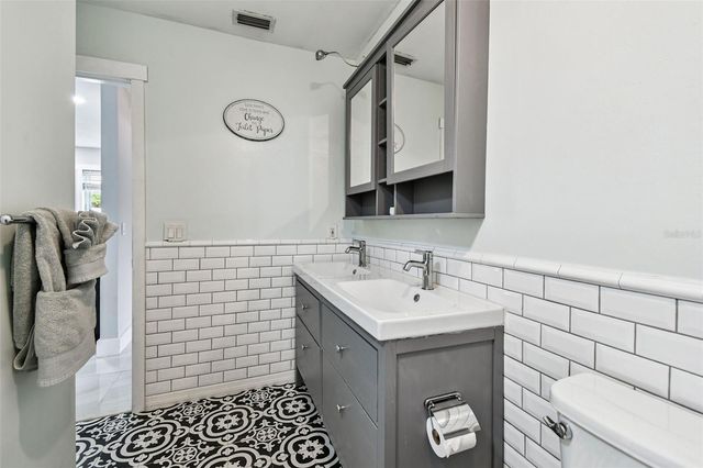 3 BOOTH BOULEVARD, Safety Harbor, FL 34695