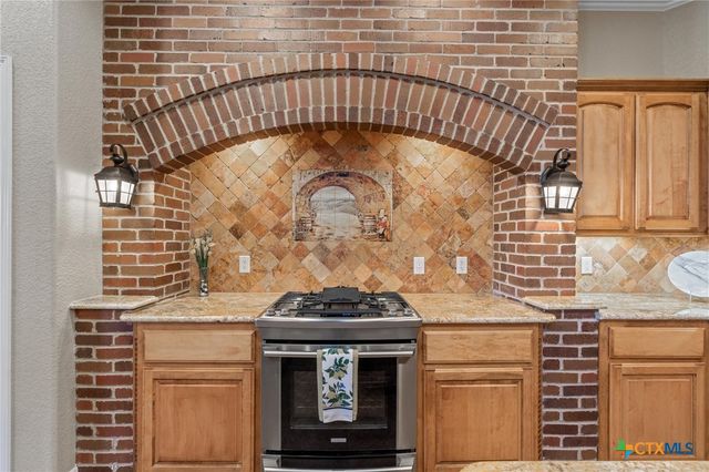 8006 Ridgeway Court, Nolanville, TX 76559