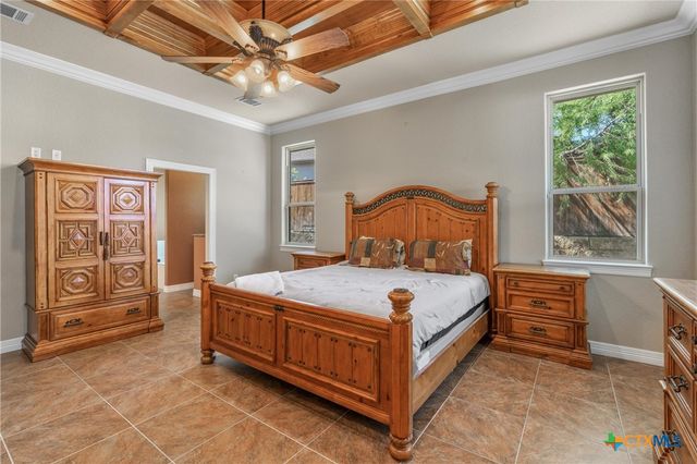 8006 Ridgeway Court, Nolanville, TX 76559