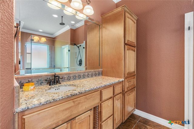 8006 Ridgeway Court, Nolanville, TX 76559