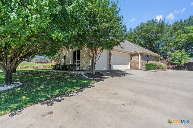 8006 Ridgeway Court, Nolanville, TX 76559