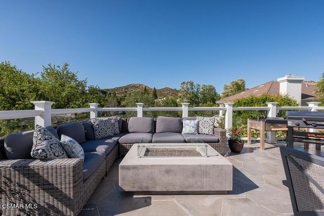 224 Lake Sherwood Drive, Lake Sherwood, CA 91361