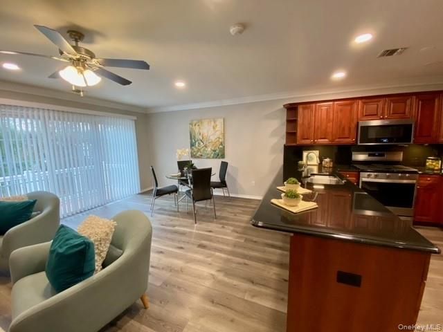 48 Neal 48, South Setauket, NY 11720