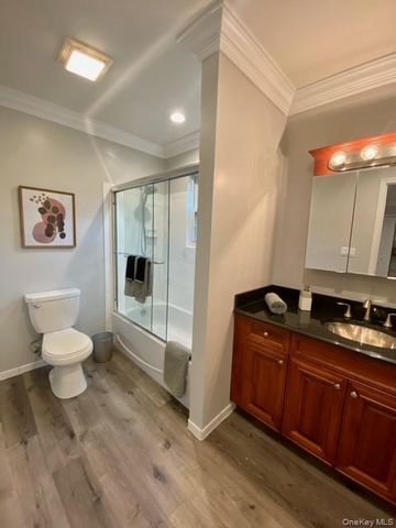48 Neal 48, South Setauket, NY 11720