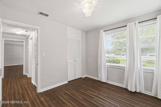 2352 WOODRIDGE Road, Jacksonville, FL 32210