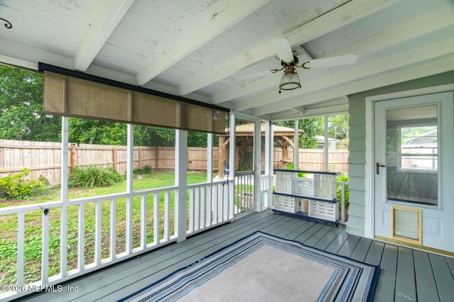 2352 WOODRIDGE Road, Jacksonville, FL 32210