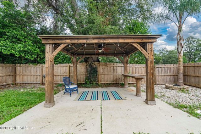 2352 WOODRIDGE Road, Jacksonville, FL 32210