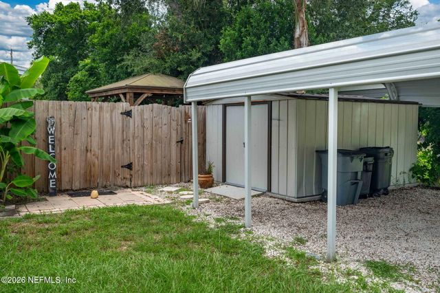 2352 WOODRIDGE Road, Jacksonville, FL 32210