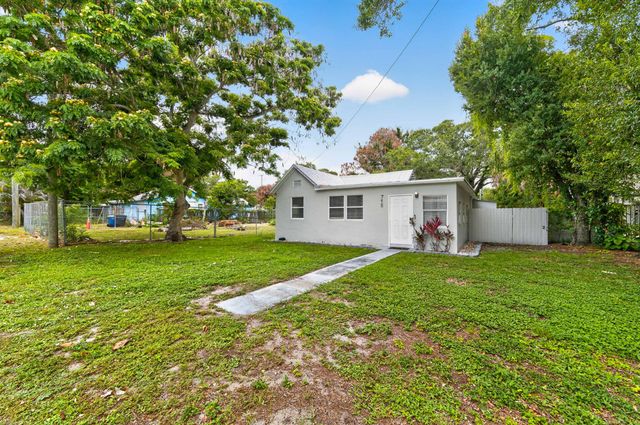 716 Citrus Avenue, Fort Pierce, FL 34950