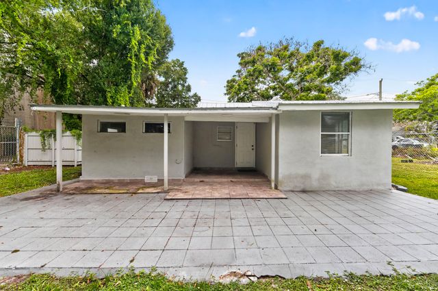716 Citrus Avenue, Fort Pierce, FL 34950