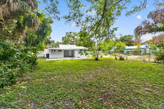 716 Citrus Avenue, Fort Pierce, FL 34950