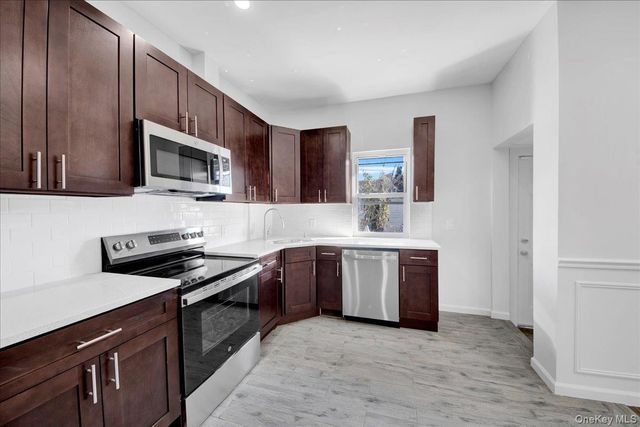 37 S 8th Avenue, Mount Vernon, NY 10550