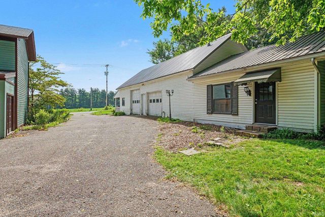 14016 Dragoon Trail, Mishawaka, IN 46544