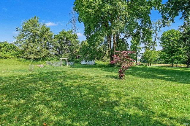 14016 Dragoon Trail, Mishawaka, IN 46544