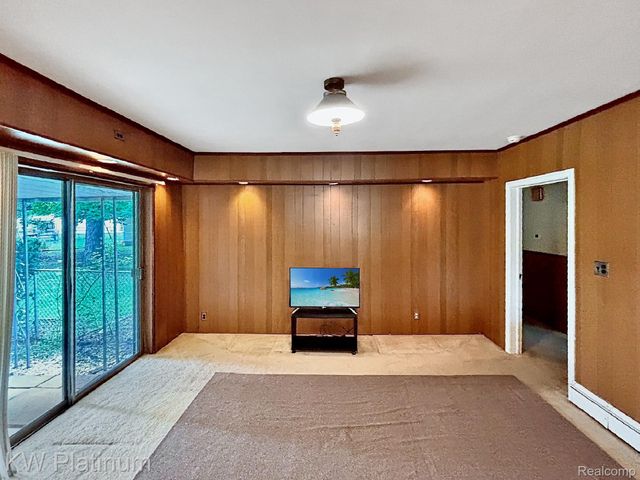 33200 Edgegrove, Fraser, MI 48026