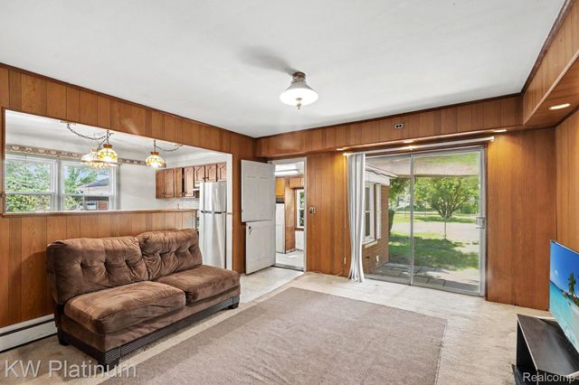 33200 Edgegrove, Fraser, MI 48026
