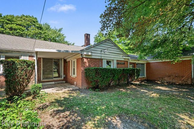33200 Edgegrove, Fraser, MI 48026