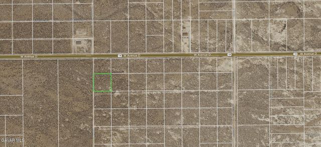 4500 W D2 Avenue, Lancaster, CA 93536