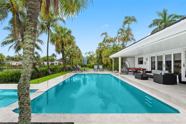 415 Rovino Avenue, Coral Gables, FL 33156