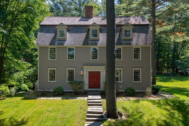 36 Laurel Hill Dr, Leverett, MA 01054
