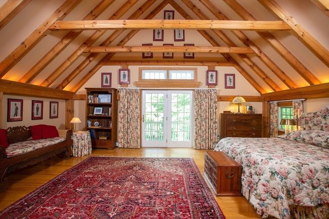 36 Laurel Hill Dr, Leverett, MA 01054
