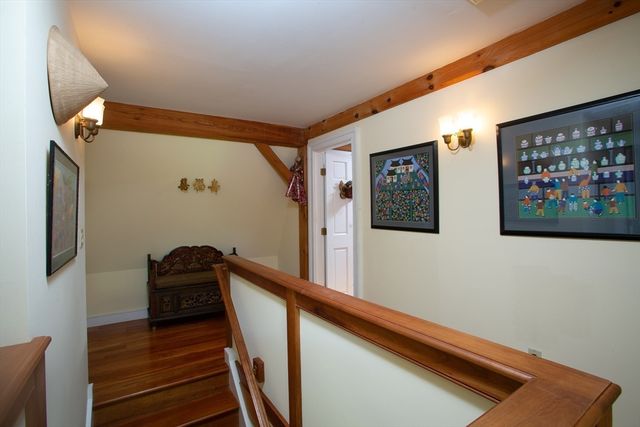 36 Laurel Hill Dr, Leverett, MA 01054