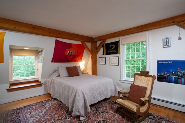 36 Laurel Hill Dr, Leverett, MA 01054