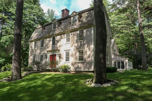 36 Laurel Hill Dr, Leverett, MA 01054