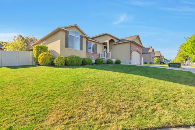 12346 S BLACK CANYON RD, Riverton, UT 84096