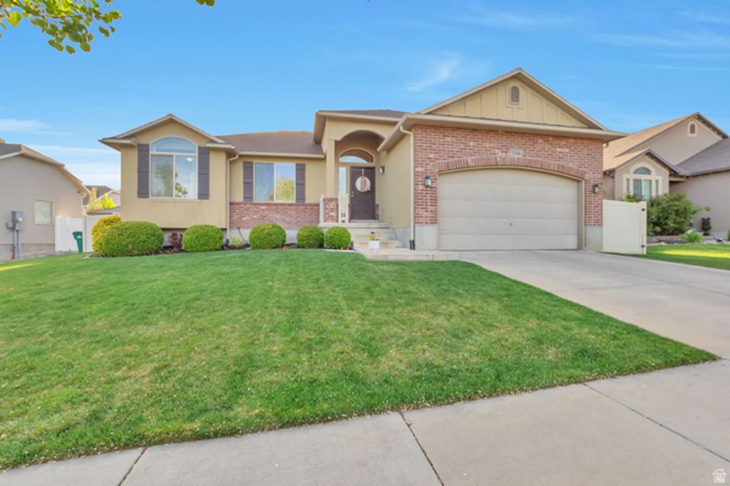 12346 S BLACK CANYON RD, Riverton, UT 84096