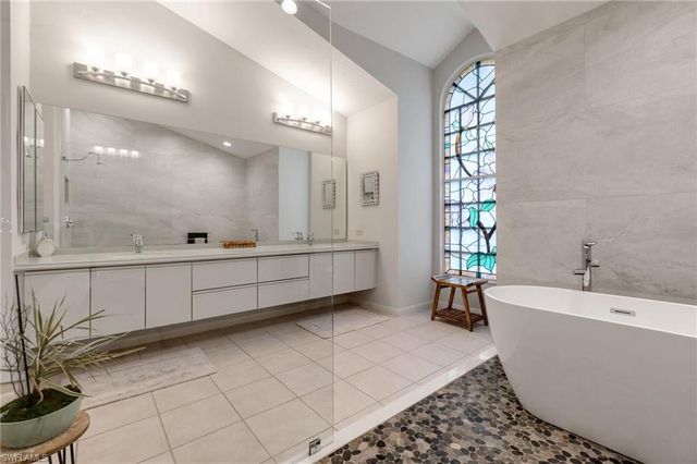 1380 Bald Eagle DR, Naples, FL 34105