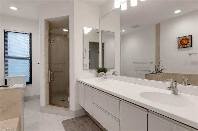 1380 Bald Eagle DR, Naples, FL 34105