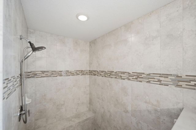 186 NE Dominican Terrace, Port St Lucie, FL 34983