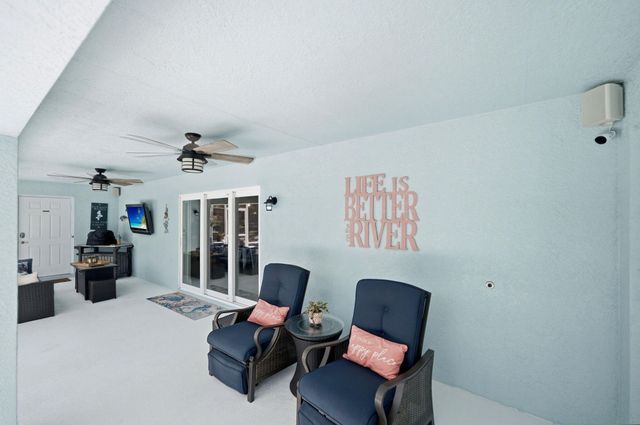 186 NE Dominican Terrace, Port St Lucie, FL 34983